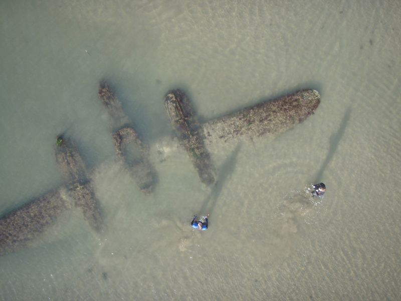Illustration for article titled In the event of a water landing, your plane will become a work of art